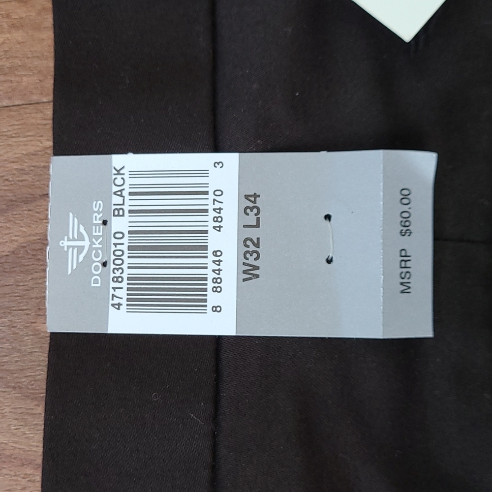 Dockers Insignia Straight khakis - Picture 4 of 6